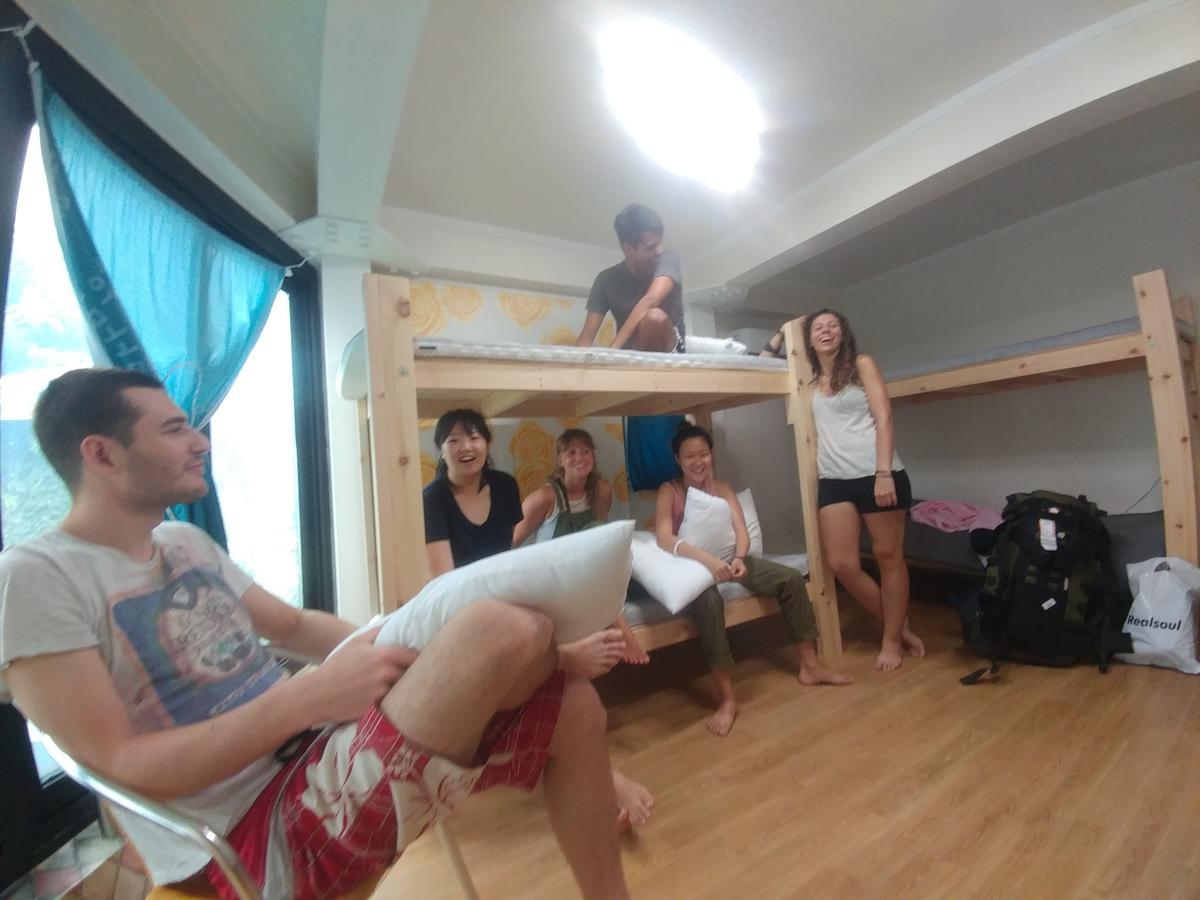 Redo Backpacker'S Hostel คังนึง ภายนอก รูปภาพ